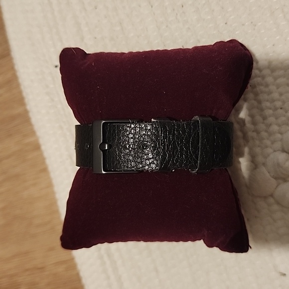 Aark Watch - Picture 2 of 5